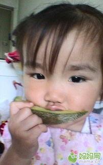 小孩吃哈密瓜脸上一圈红,哈密瓜引发的“红脸”奇遇记